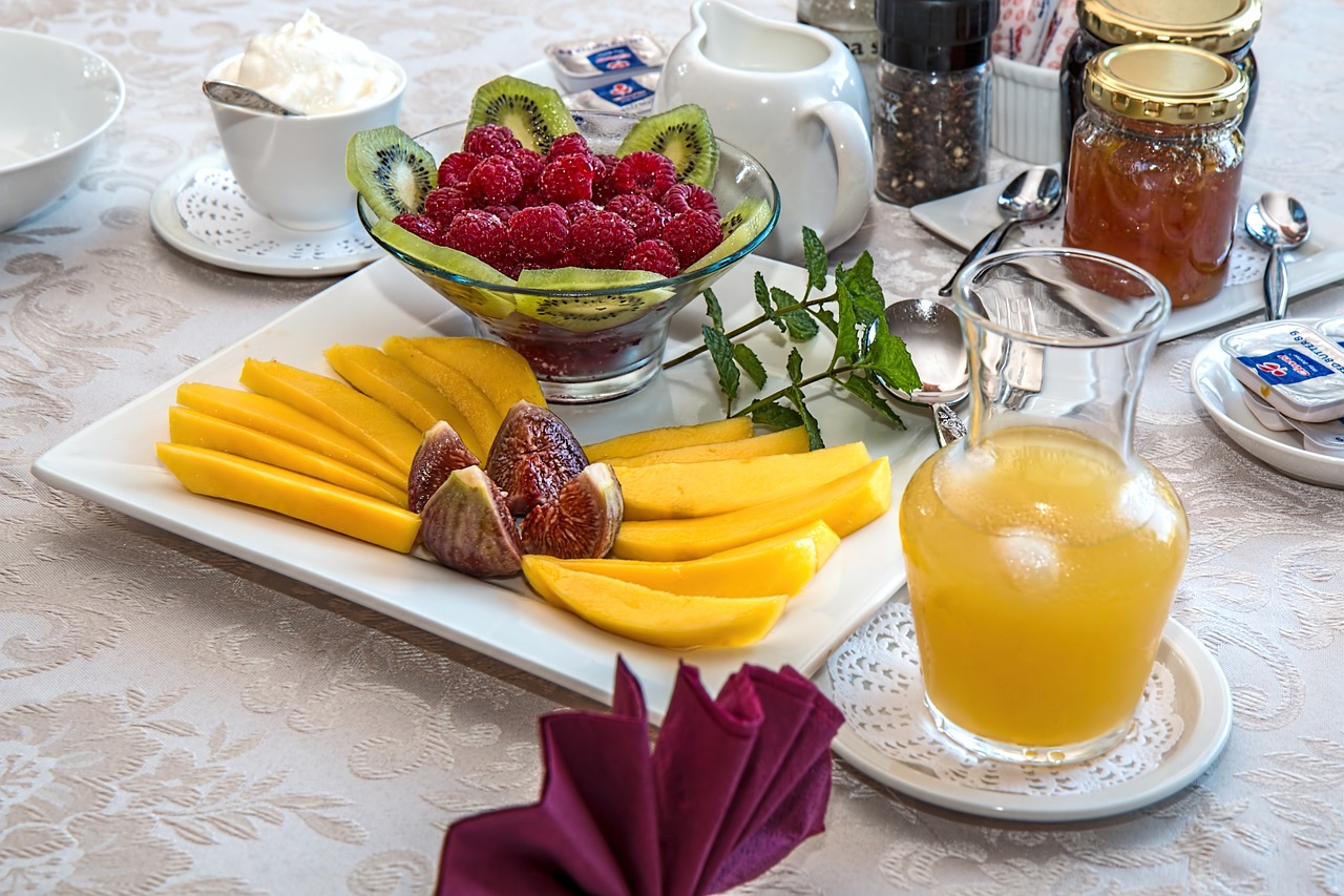 breakfast, fresh fruit, healthy eating-1232620.jpg