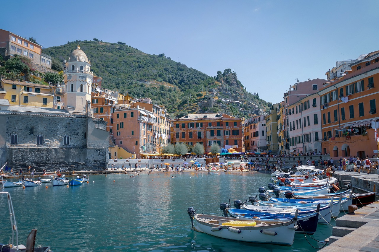 city, italy, sea-3630634.jpg